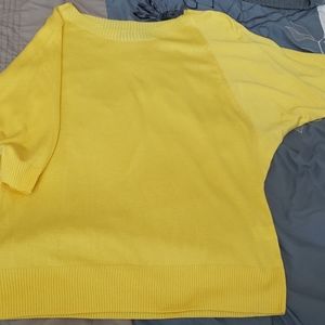 Light weight sweater